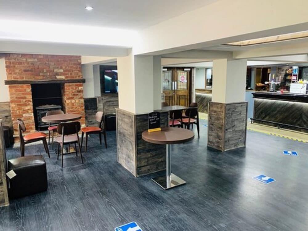 פרסטוויץ' Fairways Lodge & Leisure Club מראה חיצוני תמונה