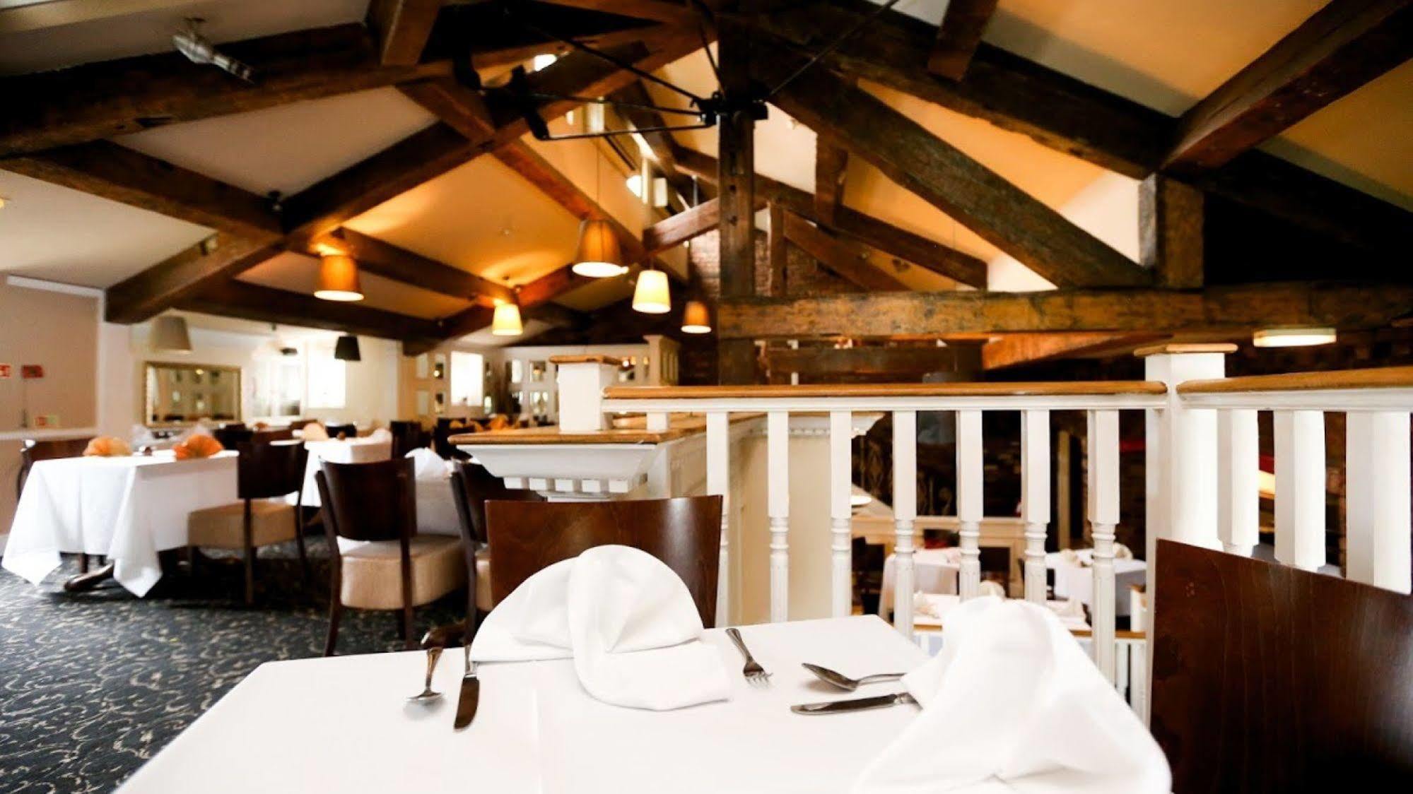 פרסטוויץ' Fairways Lodge & Leisure Club מראה חיצוני תמונה